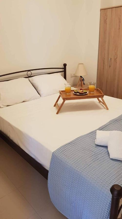 Marina Deluxe Apartments Истро Экстерьер фото